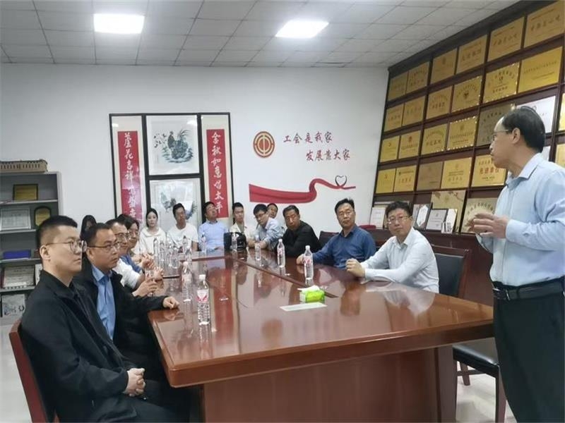 吉林扶貧辦等考察團(tuán)到金秋農(nóng)牧公司考察調(diào)研汶上蘆花雞產(chǎn)業(yè)發(fā)展情況